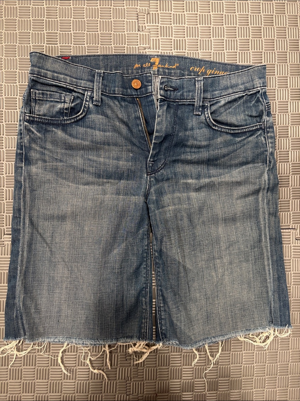 7 For All Mankind Women’s Blue Denim Crop Ginger Cutoff Jeans Shorts